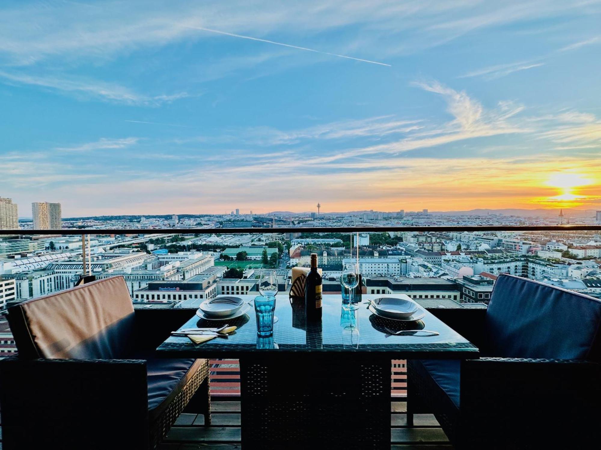 Triiiple Level 20 - Sonnenwohnen Apartment Mit Parkplatz Und Fantastischem Ausblick Bécs Kültér fotó